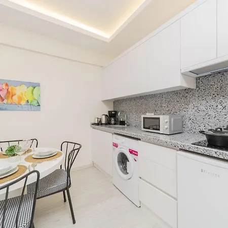 Apartment Cozy Flat W Balcony 3 Min To Hadrian Gates